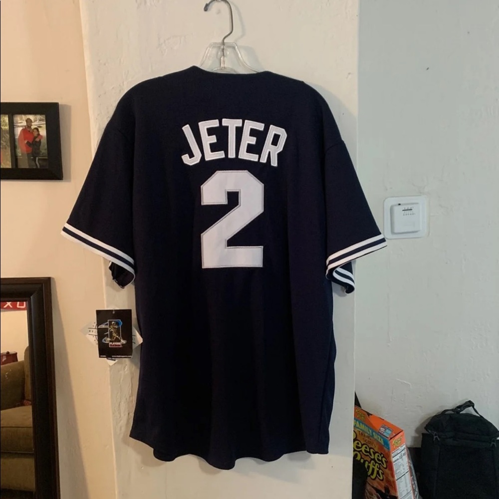BRAND NEW DEREK JETER THROWBACK